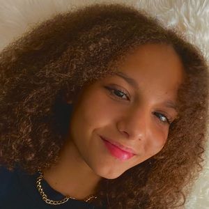 Meet your Posher, Nina